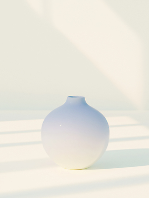 JPG 전통 예술 일러스트 조명 그림자 사람없음 빛 도자기 도자기공예 국내일러스트 AI일러스트 AI콘텐츠 공예 파일형식