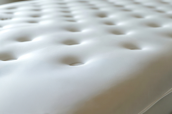 JPG 편집이미지 사람없음 깨끗함 청소 매트리스 항균 편집실사 AI포토 AI콘텐츠 컨셉 CG 파일형식