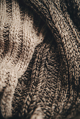 JPG 편집이미지 재질 따뜻함 사람없음 갈색 니트 질감 편집실사 AI포토 AI콘텐츠 컬러 상의 CG 파일형식