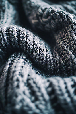 JPG 편집이미지 재질 따뜻함 사람없음 검은색 니트 질감 편집실사 AI포토 AI콘텐츠 컬러 상의 CG 파일형식