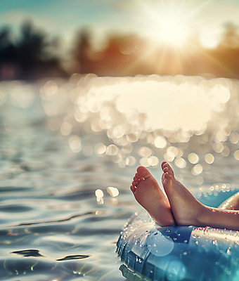 JPG 편집이미지 여행 발 휴식 수영장 신체부위 햇빛 보케 힐링 튜브 편집실사 AI인물포토 AI콘텐츠 컨셉 사람 태양 CG 파일형식 AI포토