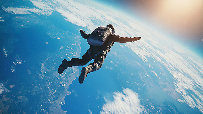 JPG 편집이미지 하늘 팔벌리기 한명 성인 우주 우주비행사 비행 떠있는 우주복 우주여행 성인한명만 편집실사 AI컴퓨터그래픽 AI콘텐츠 1 옷 여행 모션 사람 CG 성인만 파일형식