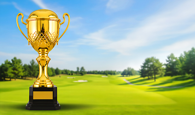 JPG 나무 편집이미지 골프장 필드 하늘 잔디 사람없음 우승 트로피 시상 편집실사 AI컴퓨터그래픽 AI콘텐츠 식물 골프 스포츠시설 최고 상_우승 CG 파일형식
