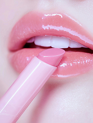 JPG 편집이미지 분홍색 신체부위 뷰티 립스틱 입술 광택 의료성형뷰티 편집실사 AI인물포토 AI콘텐츠 컬러 사람 화장품 CG 파일형식 AI포토