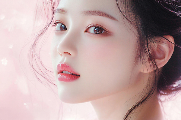 JPG 편집이미지 여자 얼굴 분홍색 한명 상반신 성인 화장 봄 의료성형뷰티 성인여자한명만 편집실사 AI인물포토 AI콘텐츠 1 계절 컬러 사람 신체부위 뷰티 CG 여자한명만 성인여자만 파일형식 AI포토