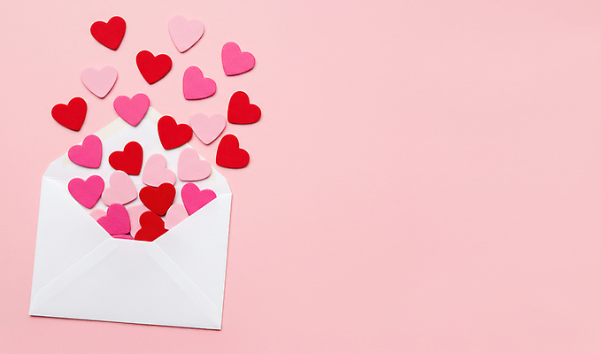 JPG 편집이미지 행복 분홍색 편지봉투 사랑 사람없음 하트 카피스페이스 편집실사 AI포토 AI콘텐츠 모양 감정 컬러 봉투 공백 편지 CG 파일형식
