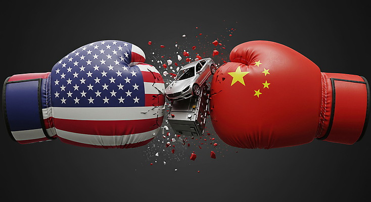 JPG 편집이미지 자동차 불꽃 기술 사람없음 미국 중국 경쟁 주먹 손상 권투글러브 파편 충돌 오성홍기 사회이슈 무역 싸움 갈등 분쟁 정치 관세 이미지편집 편집실사 AI컴퓨터그래픽 AI콘텐츠 산업 아시아 육상교통 컨셉 북아메리카 모션 불 글러브 국기 CG 세금 파일형식