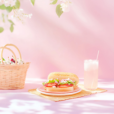 JPG 편집이미지 접시 음료 분홍색 봄꽃 잔 샌드위치 빨대 사람없음 햇빛 평화 꽃바구니 점심식사 봄소풍 편집실사 AI포토 AI콘텐츠 식기 꽃 음식 컬러 컨셉 태양 소풍 바구니 식사 봄 CG 파일형식
