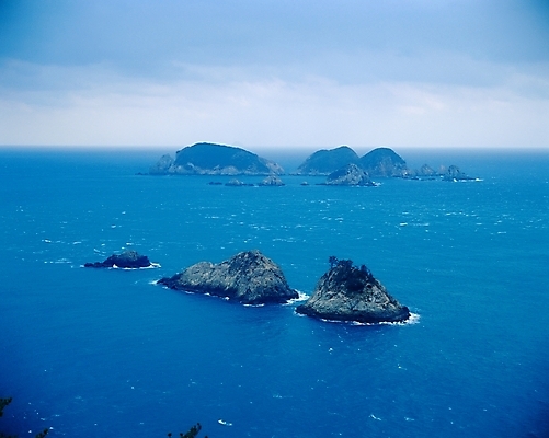 포토 JPG 주간 구름 바다 섬 자연 하늘 풍경 사람없음 야외 경상남도 거제 국내포토 자연요소 경상도 생태계 파일형식