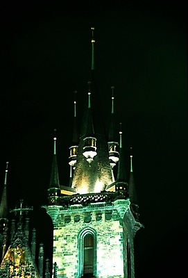 포토 JPG 해외풍경 해외 건축물 유럽 외국문화 야경 자연 유럽건축 사람없음 야외 건물 관광지 탑 도시 체코 프라하 고딕양식 구시가광장 국내포토 건축 나라 문화 여행 서양건축 풍경 야간 생태계 광장 파일형식 풍경_경치