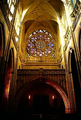 포토 JPG 주간 해외 시설물 건축물 현대건축 건축 유럽 종교 외국문화 유적 건축양식 해외건축 종교건축 유적지 종교시설 유럽건축 실내 사람없음 야외 내부 건물 관광지 성당 천주교 체코 프라하 스테인드글라스 성비투스성당 국내포토 자연요소 전통 나라 문화 여행 고건축 서양건축 유리 시설 파일형식