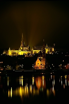 포토 JPG 해외풍경 해외 건축물 유럽 외국문화 야경 유적지 자연 유럽건축 조명 사람없음 야외 건물 관광지 강 반사 도시 헝가리 부다페스트 국내포토 건축 나라 문화 여행 고건축 서양건축 풍경 야간 생태계 동유럽 파일형식 풍경_경치