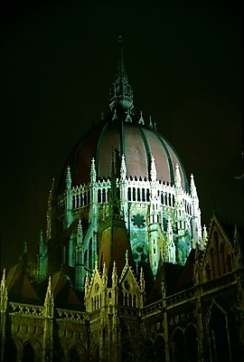 포토 JPG 해외풍경 해외 시설물 건축물 건축 유럽 외국문화 고건축 야경 해외건축 유적지 자연 유럽건축 사람없음 야외 관광지 탑 어둠 첨탑 헝가리 부다페스트 국내포토 나라 문화 여행 서양건축 풍경 야간 생태계 동유럽 파일형식 풍경_경치