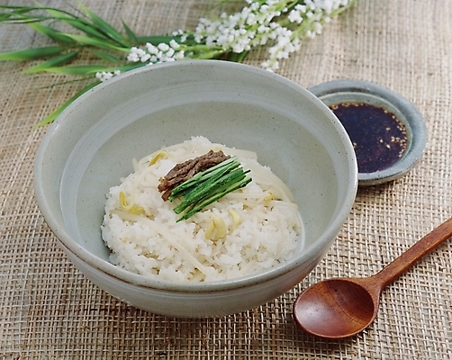 포토 JPG 스튜디오촬영 한국문화 한식 음식 밥 한국 사람없음 콩나물밥 국내포토 동양문화 아시아 실내 파일형식