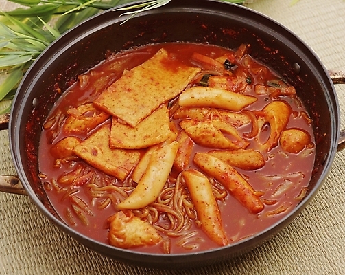 포토 JPG 스튜디오촬영 디저트 사람없음 냄비 떡볶이 분식 즉석떡볶이 국내포토 음식 실내 솥 파일형식