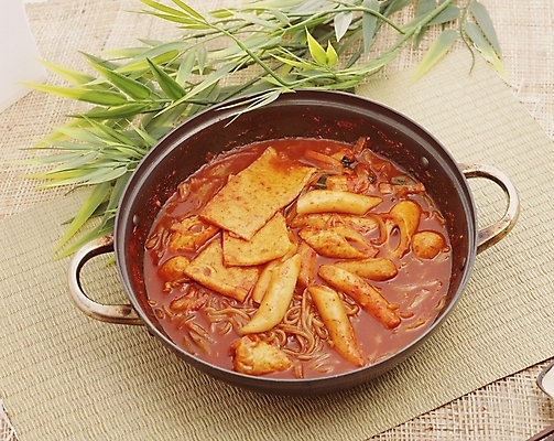 포토 JPG 스튜디오촬영 디저트 사람없음 냄비 떡볶이 분식 즉석떡볶이 국내포토 음식 실내 솥 파일형식