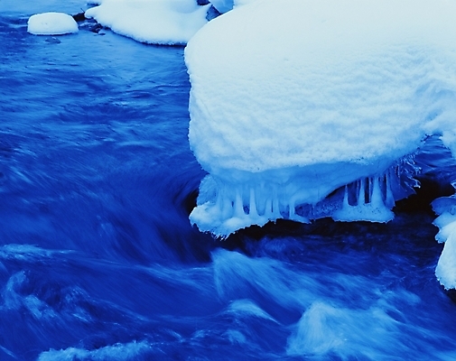 포토 JPG 주간 사계절 계절 겨울 자연 풍경 사람없음 야외 물 골짜기 계곡 얼음 눈 해빙 국내포토 자연요소 바다 날씨 생태계 파일형식