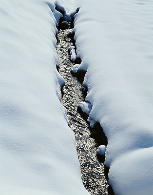 포토 JPG 주간 사계절 계절 겨울 자연 풍경 사람없음 야외 물 골짜기 계곡 얼음 눈 해빙 국내포토 자연요소 바다 날씨 생태계 파일형식