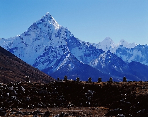 포토 JPG 주간 해외 시설물 계절 건축 아시아 외국문화 고건축 겨울 해외건축 자연 산 풍경 사람없음 야외 관광지 동양건축 돌_바위 인도 인도문화 인도건축 국내포토 자연요소 동양문화 건축물 나라 문화 여행 인도_나라 생태계 파일형식 동양