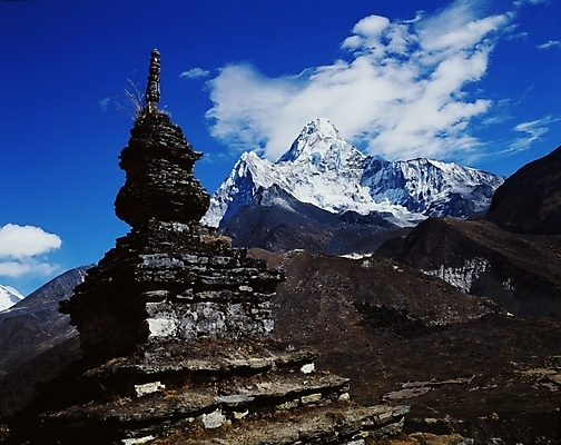 포토 JPG 주간 해외 시설물 계절 건축 아시아 외국문화 고건축 겨울 해외건축 자연 산 풍경 사람없음 야외 관광지 동양건축 돌_바위 인도 인도문화 인도건축 국내포토 자연요소 동양문화 건축물 나라 문화 여행 인도_나라 생태계 파일형식 동양