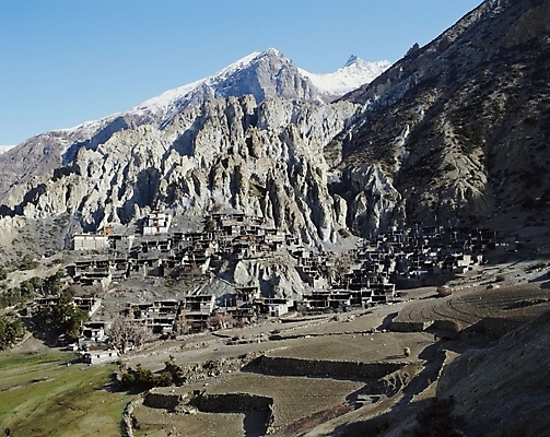 포토 JPG 주간 해외 아시아 외국문화 자연 산 주택 풍경 사람없음 야외 관광지 마을 인도 인도문화 국내포토 자연요소 동양문화 나라 문화 여행 건물 인도_나라 생태계 파일형식