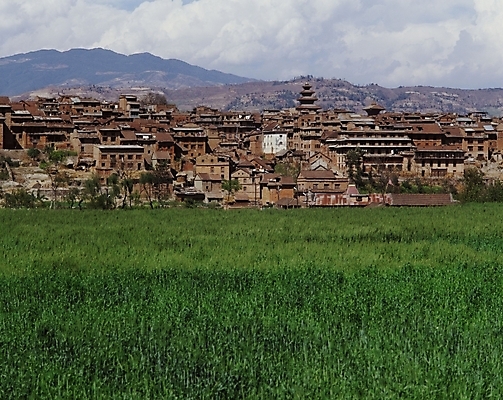 포토 JPG 주간 해외 시설물 현대건축 건축 아시아 외국문화 해외건축 자연 산 주택 풍경 사람없음 야외 관광지 마을 인도 인도문화 국내포토 자연요소 동양문화 건축물 나라 문화 여행 건물 인도_나라 생태계 파일형식