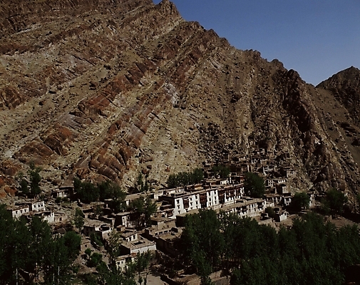 포토 JPG 주간 해외 건축물 아시아 외국문화 자연 산 주택 풍경 사람없음 야외 강 마을 네팔 네팔문화 국내포토 자연요소 동양문화 건축 나라 문화 건물 생태계 파일형식
