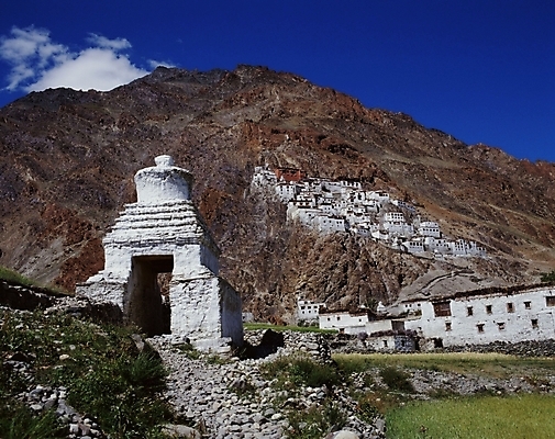 포토 JPG 주간 해외 시설물 건축물 건축 아시아 외국문화 고건축 해외건축 산 주택 풍경 사람없음 야외 마을 성 네팔 네팔문화 국내포토 자연요소 동양문화 나라 문화 건물 파일형식