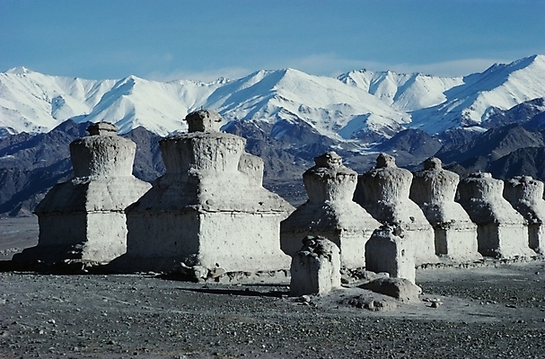 포토 JPG 주간 해외 시설물 건축물 건축 아시아 외국문화 고건축 해외건축 풍경 사람없음 야외 네팔 네팔문화 국내포토 자연요소 동양문화 나라 문화 파일형식