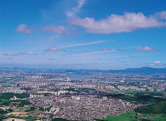 포토 JPG 주간 구름 건축물 건축 백그라운드 자연 하늘 서울 풍경 사람없음 야외 건물 도시 국내포토 자연요소 한국 생태계 파일형식