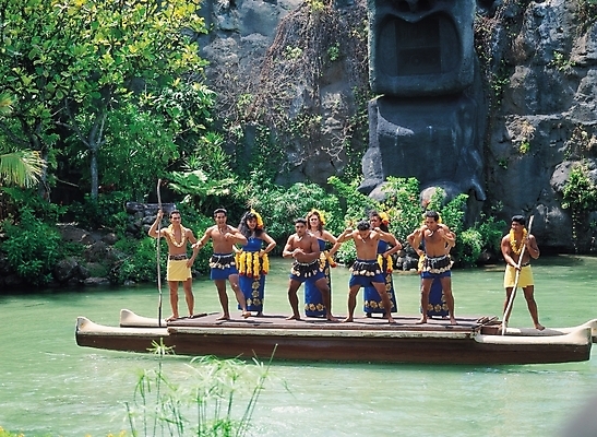 포토 JPG 주간 식물 직업 전통 해외풍경 여자 남자 다수 교통 수상교통 자연 사람 풍경 여러명 야외 강 공연 댄서 춤 전통무용 뗏목 선박 국내포토 자연요소 해외 교통수단 배_교통 문화예술 이벤트 생태계 파일형식