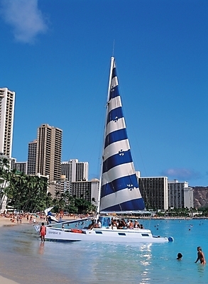 포토 JPG 주간 나무 식물 건축물 건축 바다 해외여행 여행 수상교통 요트 하늘 휴가 사람 빌딩 해변 야외 건물 도시 세계여행 휴양지 상업시설 국내포토 자연요소 해외 교통수단 배_교통 세계 장소 시설 상업 파일형식