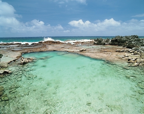 포토 JPG 주간 구름 바다 배경화면 백그라운드 자연 하늘 풍경 사람없음 야외 맑음 돌_바위 바위 국내포토 자연요소 날씨 생태계 파일형식