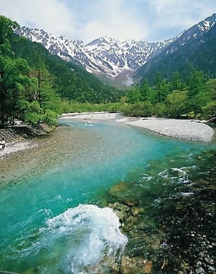 포토 JPG 주간 나무 식물 배경화면 백그라운드 겨울 자연 하늘 산 풍경 사람없음 야외 골짜기 계곡 국내포토 자연요소 계절 생태계 파일형식
