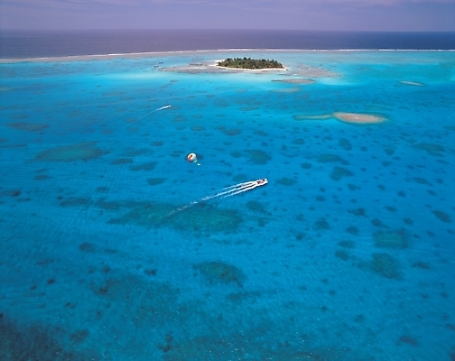 포토 JPG 주간 바다 섬 배경화면 백그라운드 교통 수상교통 자연 하늘 풍경 사람없음 야외 맑음 바닷속 보트 수중사진 국내포토 자연요소 교통수단 배_교통 날씨 수중 생태계 파일형식