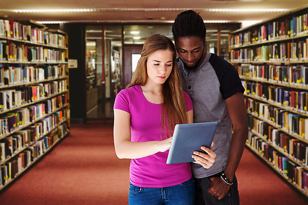 포토 JPG 해외이미지 백인 응시 교육 남자 비즈니스 학교 책장 서기 20대 두명 책 스터디 태블릿 사무실 검은색 정보 그룹 도서관 시원함 동료 교과서 대학교 터치스크린 고등교육 해외202004 해외포토 서양인 시선 컬러 가구 관계 모션 교재 사람 청년 전자제품 스마트기기 학습 파일형식