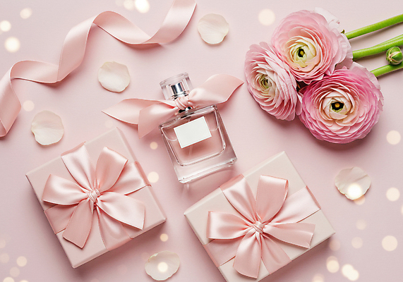 JPG 편집이미지 꽃잎 리본 분홍색 사람없음 선물상자 향수 보케 라넌큘러스 성년의날 편집실사 AI포토 AI콘텐츠 기념일 꽃 컬러 선물 상자 화장품 CG 파일형식