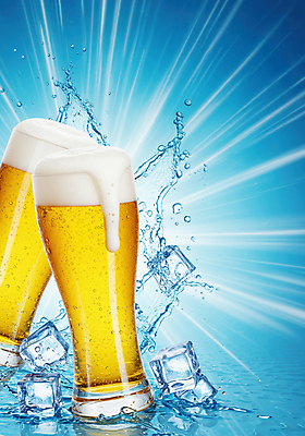 JPG 편집이미지 사람없음 물 여름 파란색 얼음 시원함 건배 튀는물 맥주잔 맥주거품 편집실사 AI컴퓨터그래픽 AI콘텐츠 자연요소 계절 컬러 술잔 맥주 거품 CG 액체표현 스플래쉬 파일형식