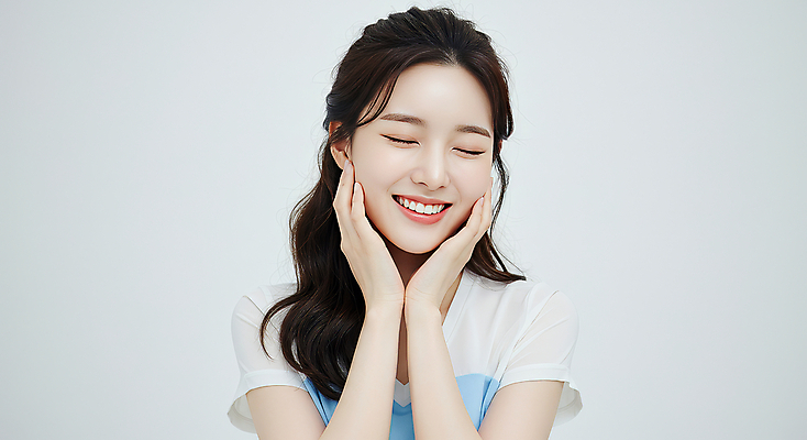 JPG 편집이미지 여자 한명 웃음 상반신 성인 뷰티 손들기 의료성형뷰티 성인여자한명만 편집실사 AI인물포토 AI콘텐츠 1 모션 표정 사람 CG 여자한명만 성인여자만 파일형식 AI포토