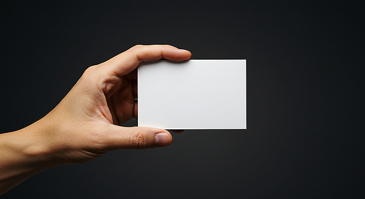 JPG 편집이미지 손 비즈니스 명함 들기 신체부위 검은색 카피스페이스 편집소스 편집실사 AI인물포토 AI콘텐츠 컬러 모션 사람 공백 CG 파일형식 AI포토