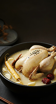 JPG 편집이미지 한국전통 한식 마늘 사람없음 전통음식 인삼 뚝배기 대추 삼계탕 편집실사 AI포토 AI콘텐츠 전통 음식 채소 한국 삼 CG 보양식 파일형식