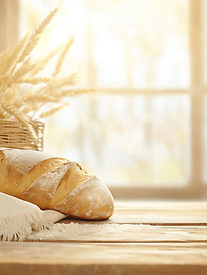 JPG 편집이미지 식탁 사람없음 햇빛 밀 천 창가 밀가루 나무탁자 베이지색 맛있는 사워도우 편집실사 AI포토 AI콘텐츠 빵 컬러 창문 탁자 곡류 태양 직물 가루 CG 파일형식