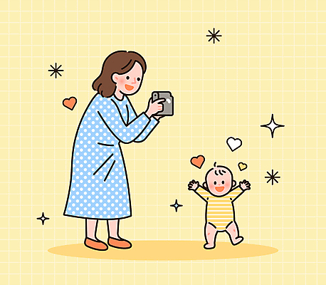 전신 여자 행복 일러스트 가족 사랑 미소 들기 성인 두명 반짝임 노란색 카메라 사진촬영 만세 육아 하트 아기 걸음마 국내일러스트 AI파일 모양 감정 컬러 관계 모션 표정 사람 전자제품 촬영 파일형식 벡터