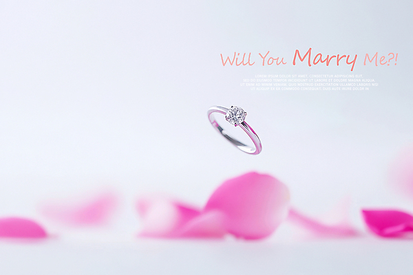 PSD 편집이미지 꽃잎 프로포즈 사랑 사람없음 보석 결혼반지 다이아몬드반지 이미지편집 꽃 감정 결혼 반지 광석 파일형식