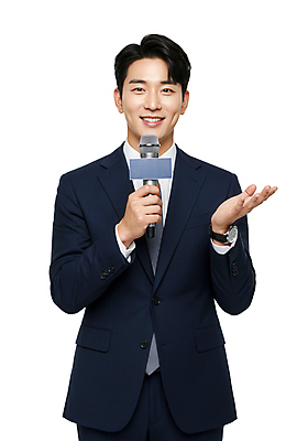 JPG 편집이미지 남자 비즈니스 한명 미소 들기 상반신 성인 앞모습 기자 뉴스 마이크 인터뷰 의료성형뷰티 성인남자한명만 편집실사 AI인물포토 AI콘텐츠 직업 1 뷰포인트 음향기기 모션 표정 사람 CG 남자한명만 성인남자만 파일형식 AI포토