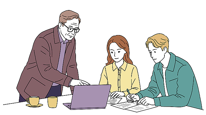 여자 노년 남자 일러스트 회의 협력 직장 허리숙이기 미소 상반신 성인 세명 노트북 사무실 펜 머그컵 가리킴 업무 비즈니스맨 비즈니스우먼 컵받침 책상 문서 안경낌 국내일러스트 AI파일 안경 가구 회사 비즈니스 표정 숙이기 사람 손짓 컵 전자제품 필기구 작업 직장인 받침대 파일형식 벡터