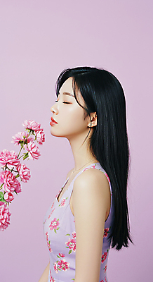 JPG 편집이미지 여자 꽃무늬 한명 상반신 성인 옆모습 눈감음 보라색 의료성형뷰티 성인여자한명만 편집실사 AI인물포토 AI콘텐츠 1 꽃 뷰포인트 컬러 무늬 모션 사람 CG 여자한명만 성인여자만 파일형식 AI포토