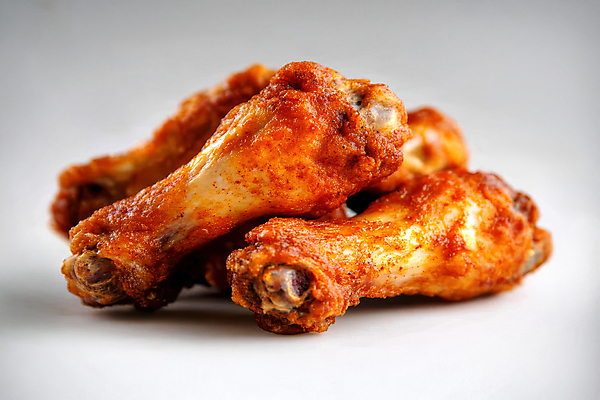 JPG 편집이미지 사람없음 치킨 닭다리 바삭바삭 닭봉 편집실사 AI포토 AI콘텐츠 컨셉 닭고기 CG 닭고기요리 파일형식