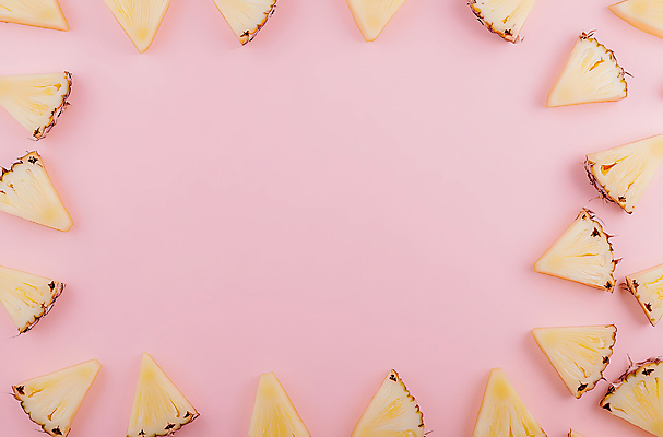 JPG 편집이미지 분홍색 단면 사람없음 신선 파인애플 슬라이스 상큼 삼각 카피스페이스 편집실사 AI포토 AI콘텐츠 컬러 과일 공백 CG 열대과일 파일형식