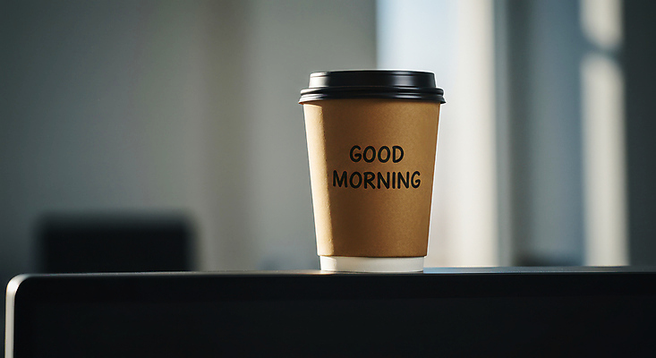 JPG 편집이미지 아침 사람없음 사무실 일과 모닝커피 테이크아웃컵 좋음 편집실사 AI포토 AI콘텐츠 주간 커피 컨셉 비즈니스 컵 CG 파일형식